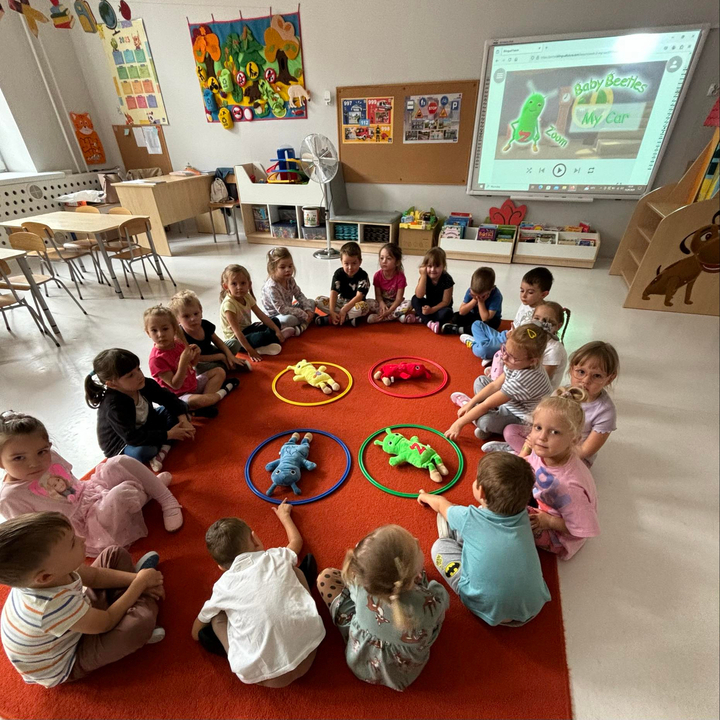 Infografika - książka z listą